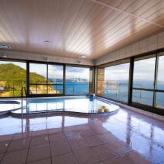 鳴門海峡を望む大浴場